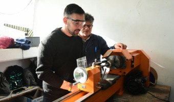 LA ESCUELA TCNICA N1 RECIBI EL TORNO, MUY ESPERADO POR TODA LA COMUNIDAD EDUCATIVA